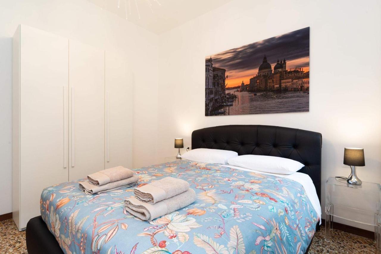 Just Urban Stays - Castello 5067 Boutique Apartment Venedik Dış mekan fotoğraf