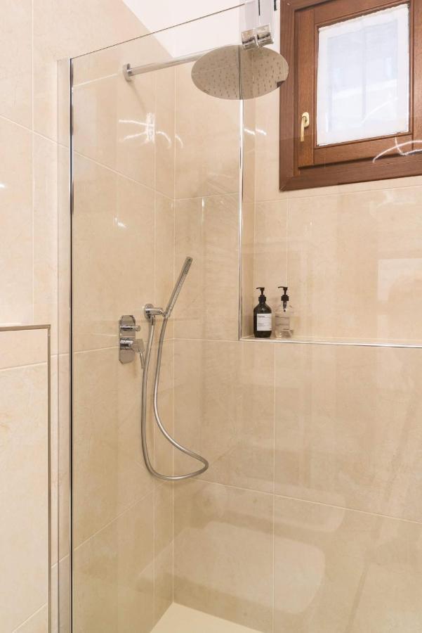 Just Urban Stays - Castello 5067 Boutique Apartment Venedik Dış mekan fotoğraf
